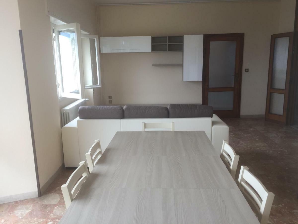 Casa Amelia Apartment Gargnano Luaran gambar