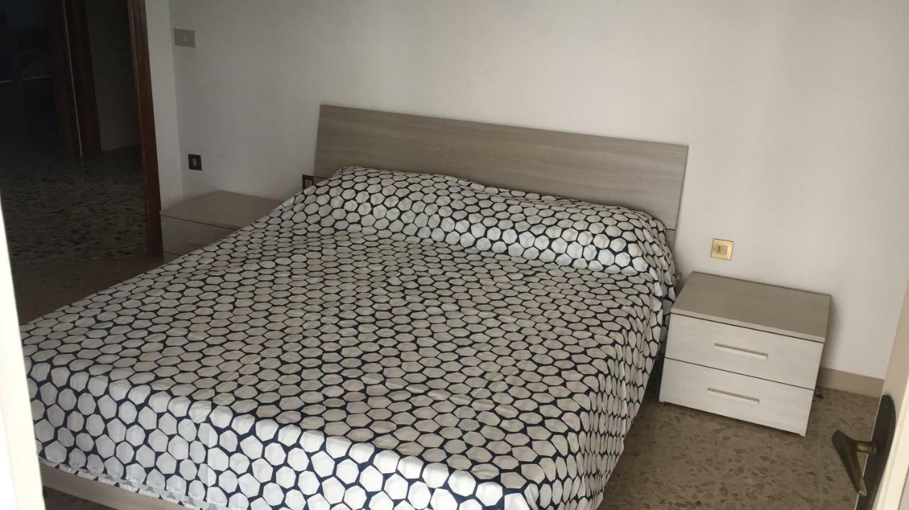 Casa Amelia Apartment Gargnano Luaran gambar